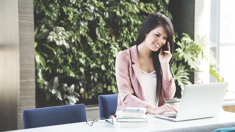 Five foolproof strategies to become the go-to local expert